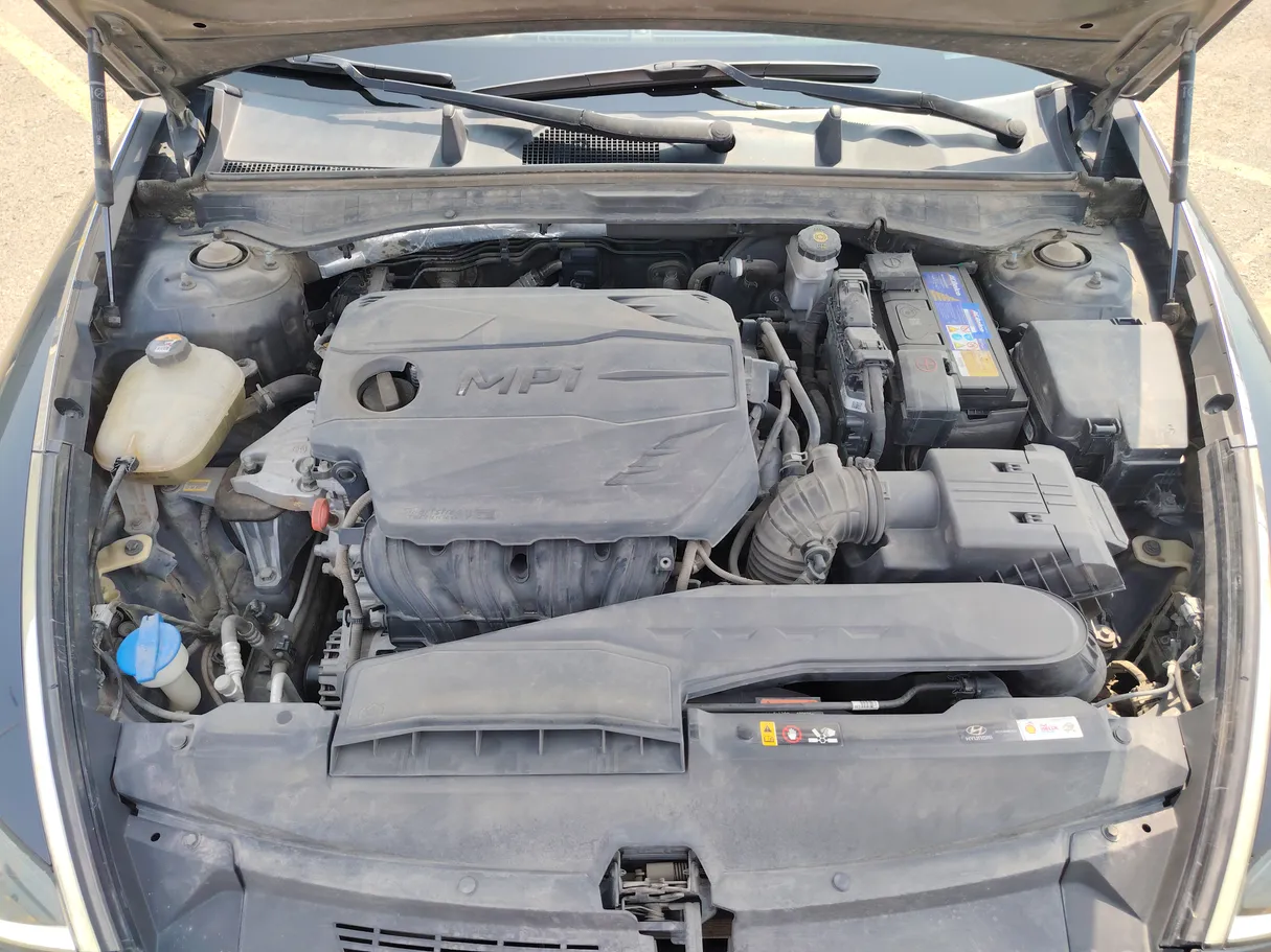 Car image 37