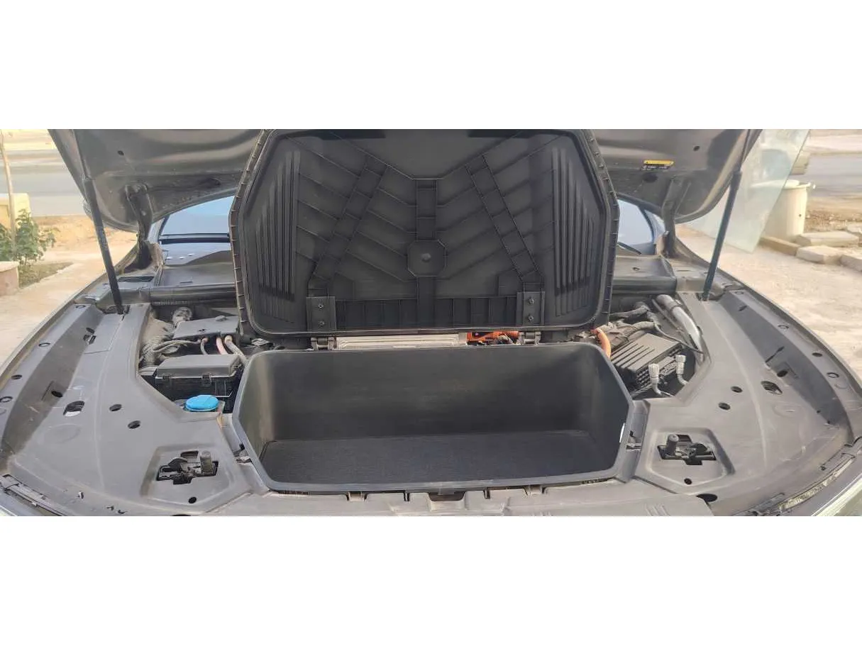 Car image 36