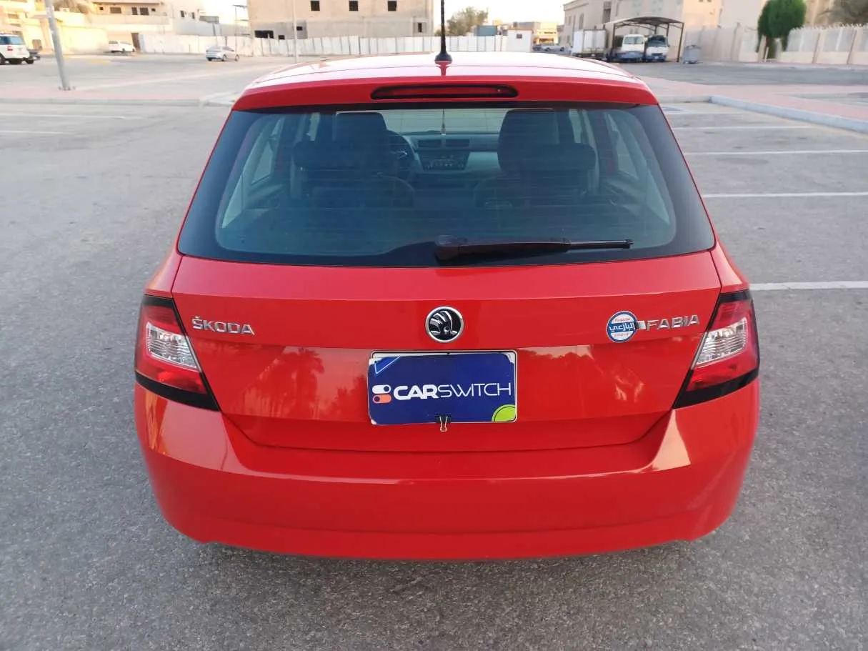 Car image 6