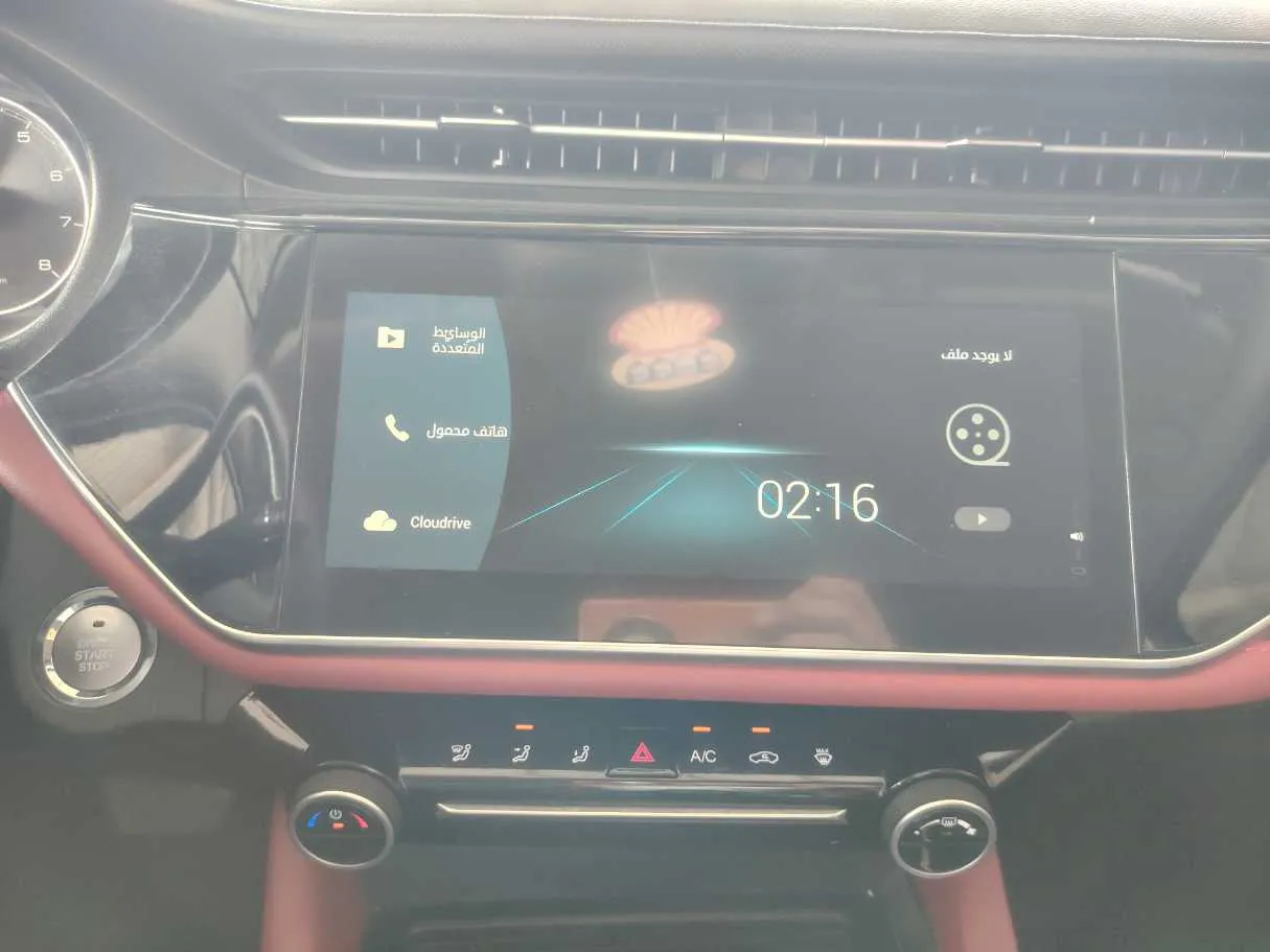 Car image 19