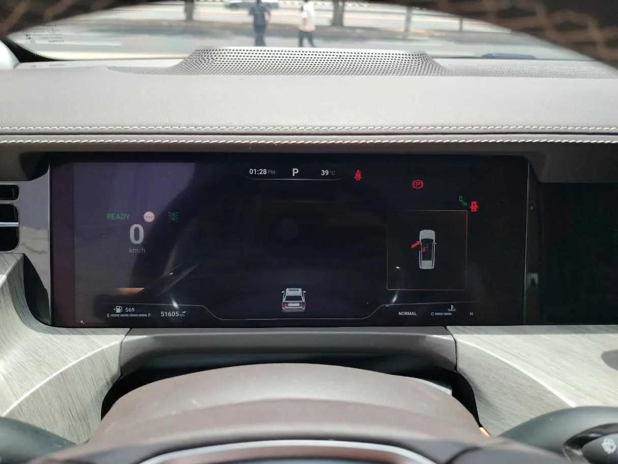 Car image 25