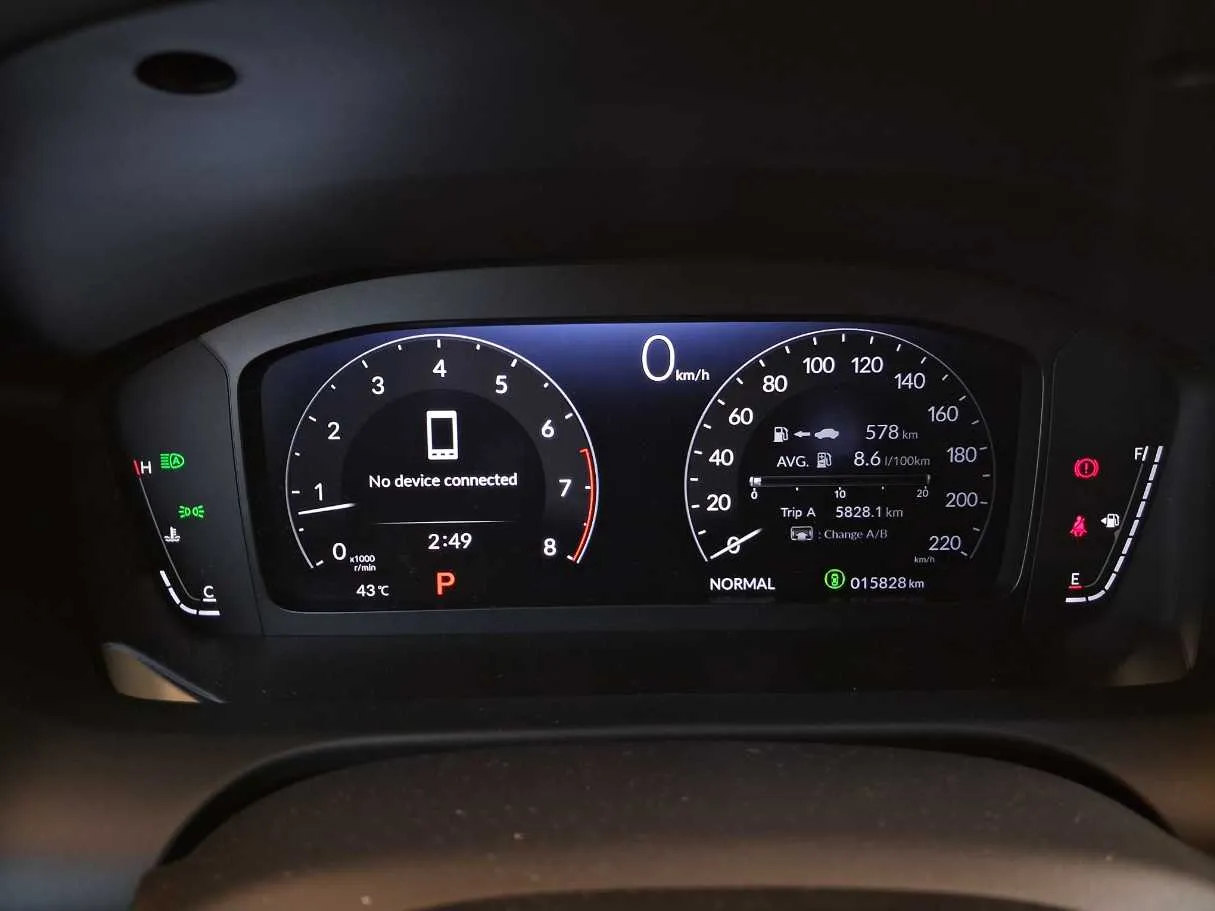 Car image 19