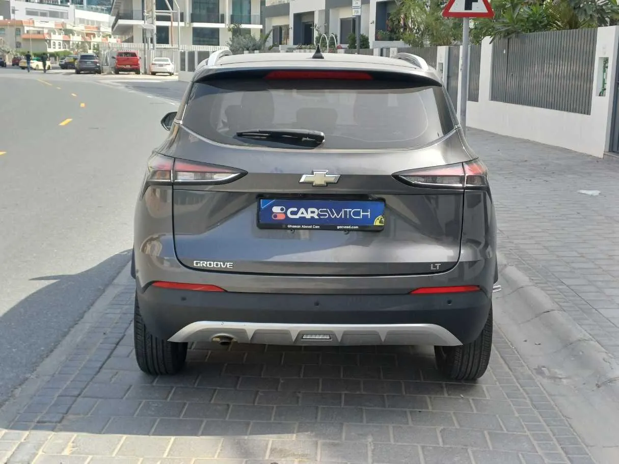 Car image 6