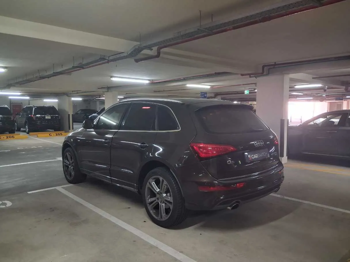 Car image 7
