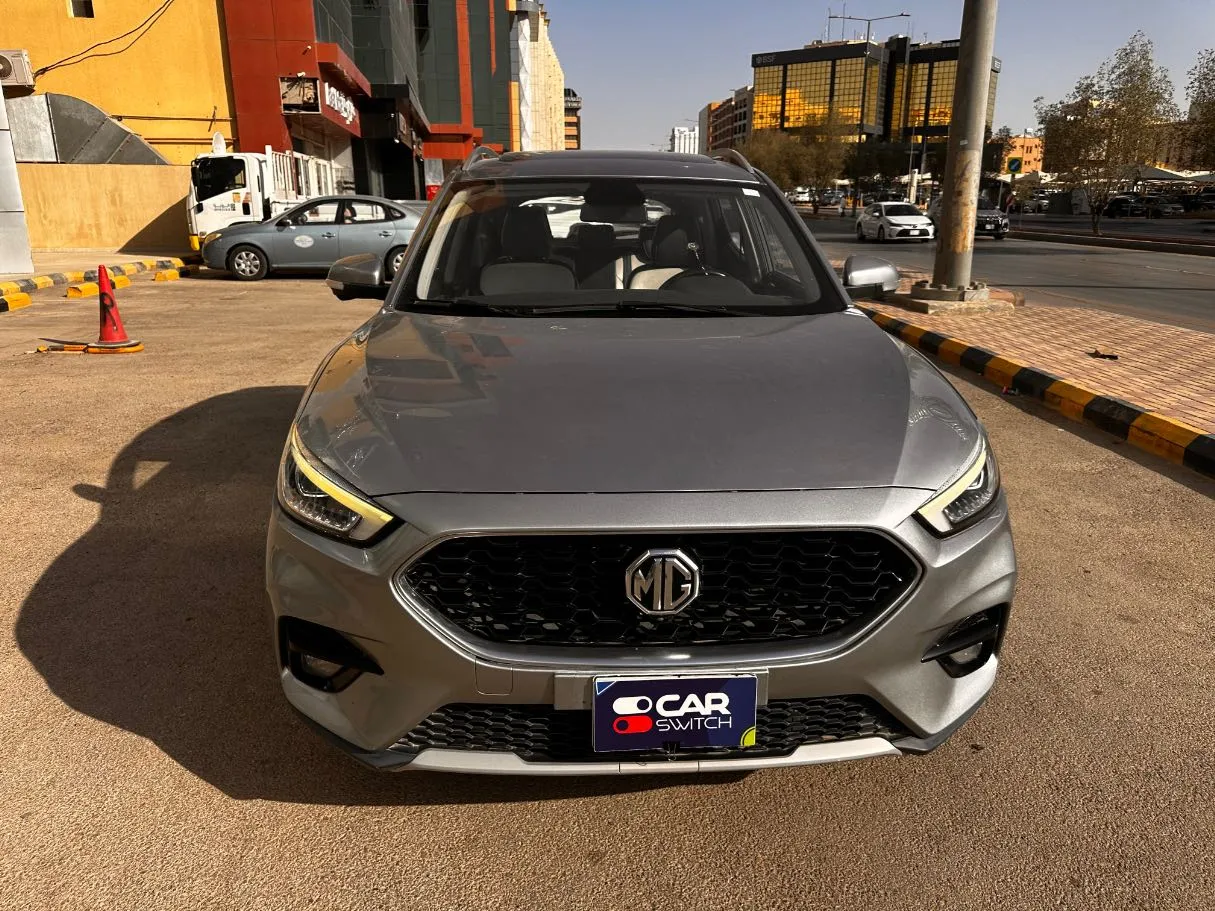 Car image 2