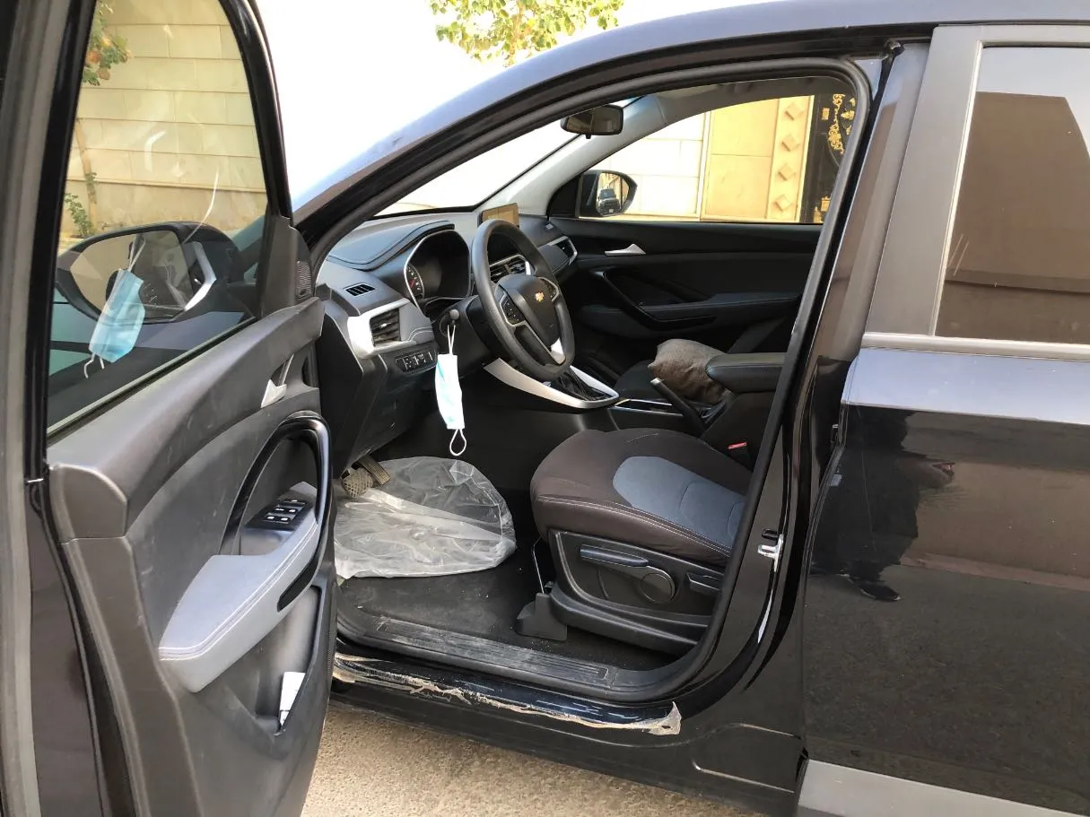 Car image 11