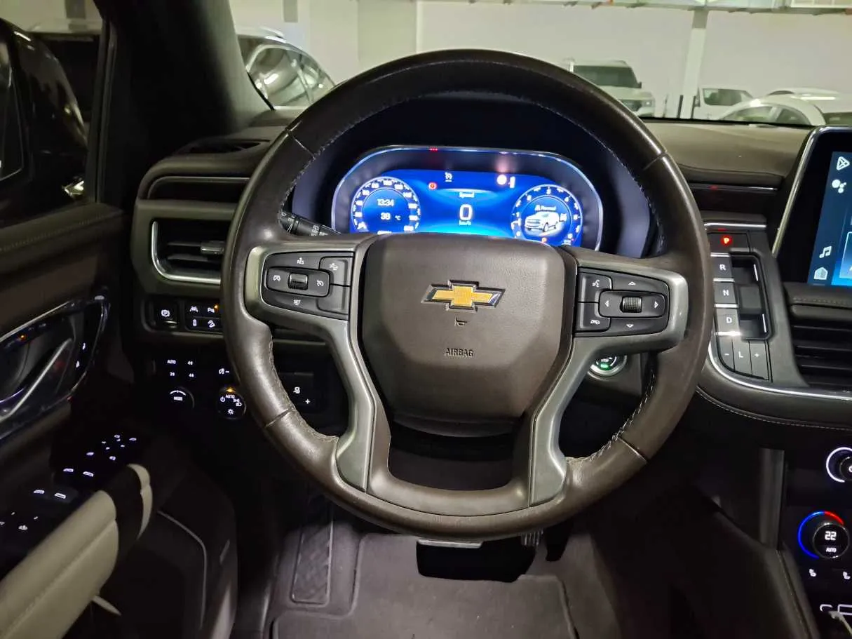 Car image 17