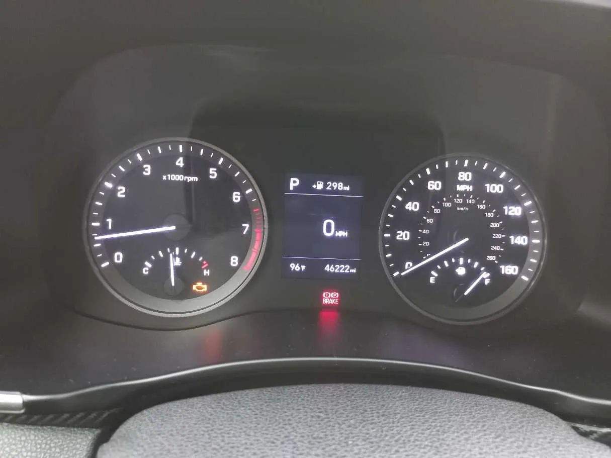 Car image 18