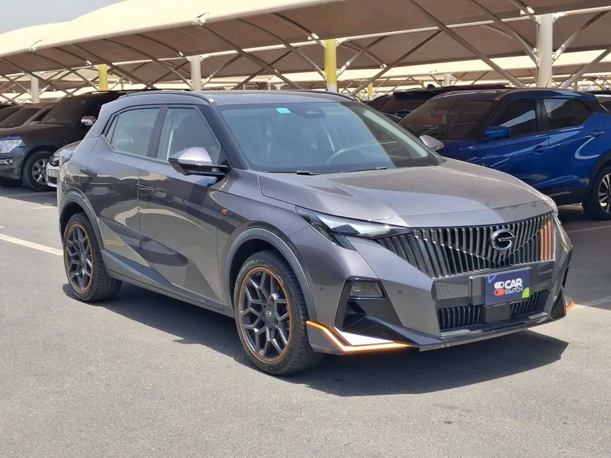 Car image 3