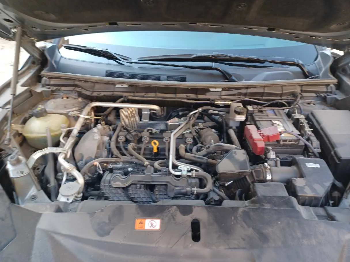 Car image 25