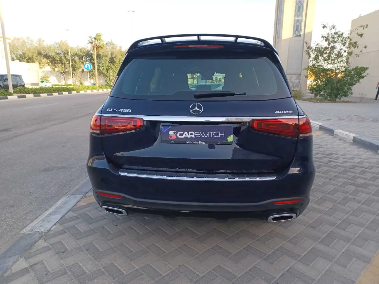 Car image 6