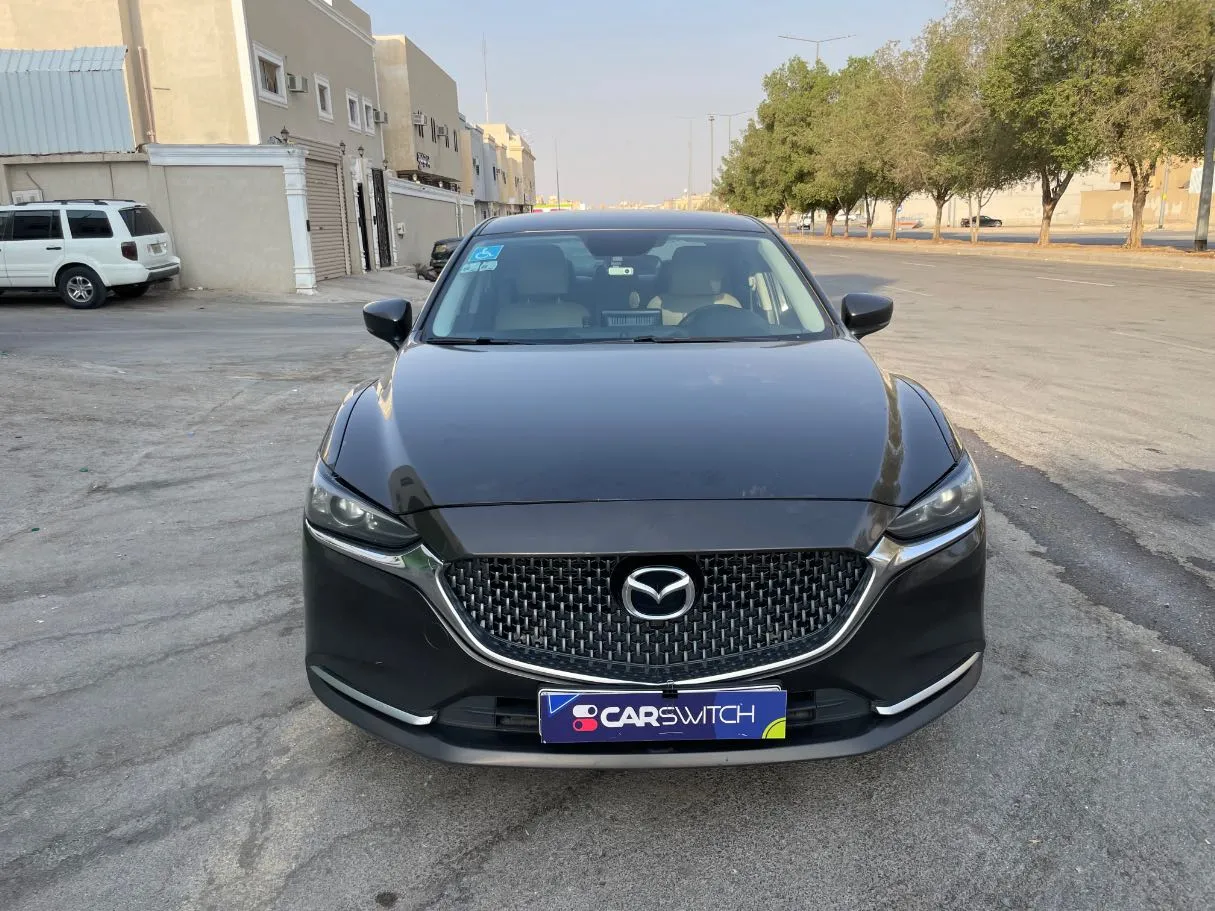Car image 2