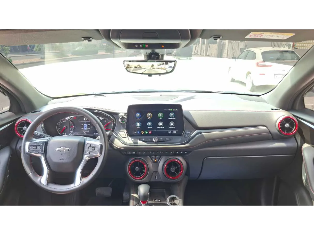 Car image 17
