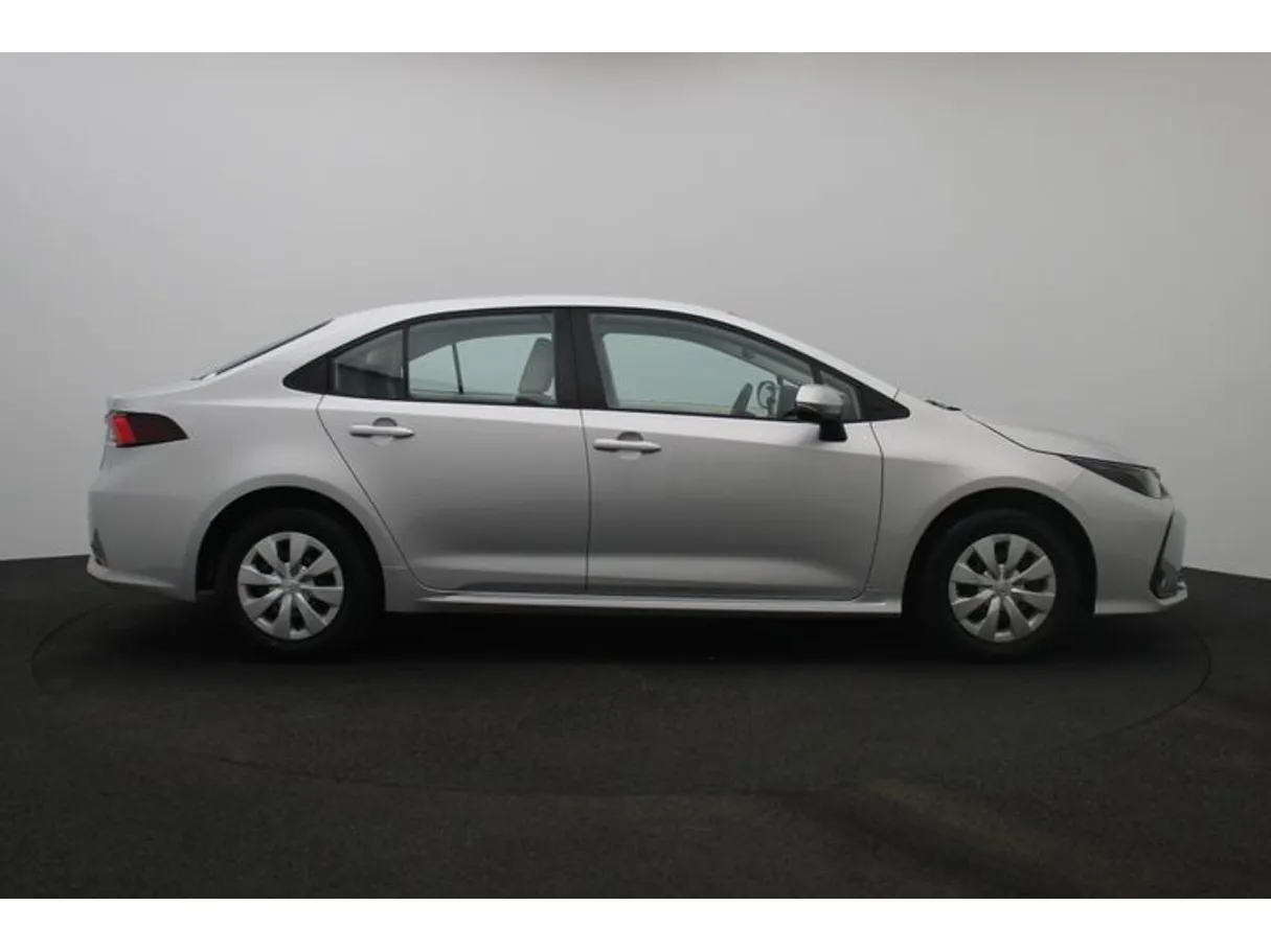 Car image 13