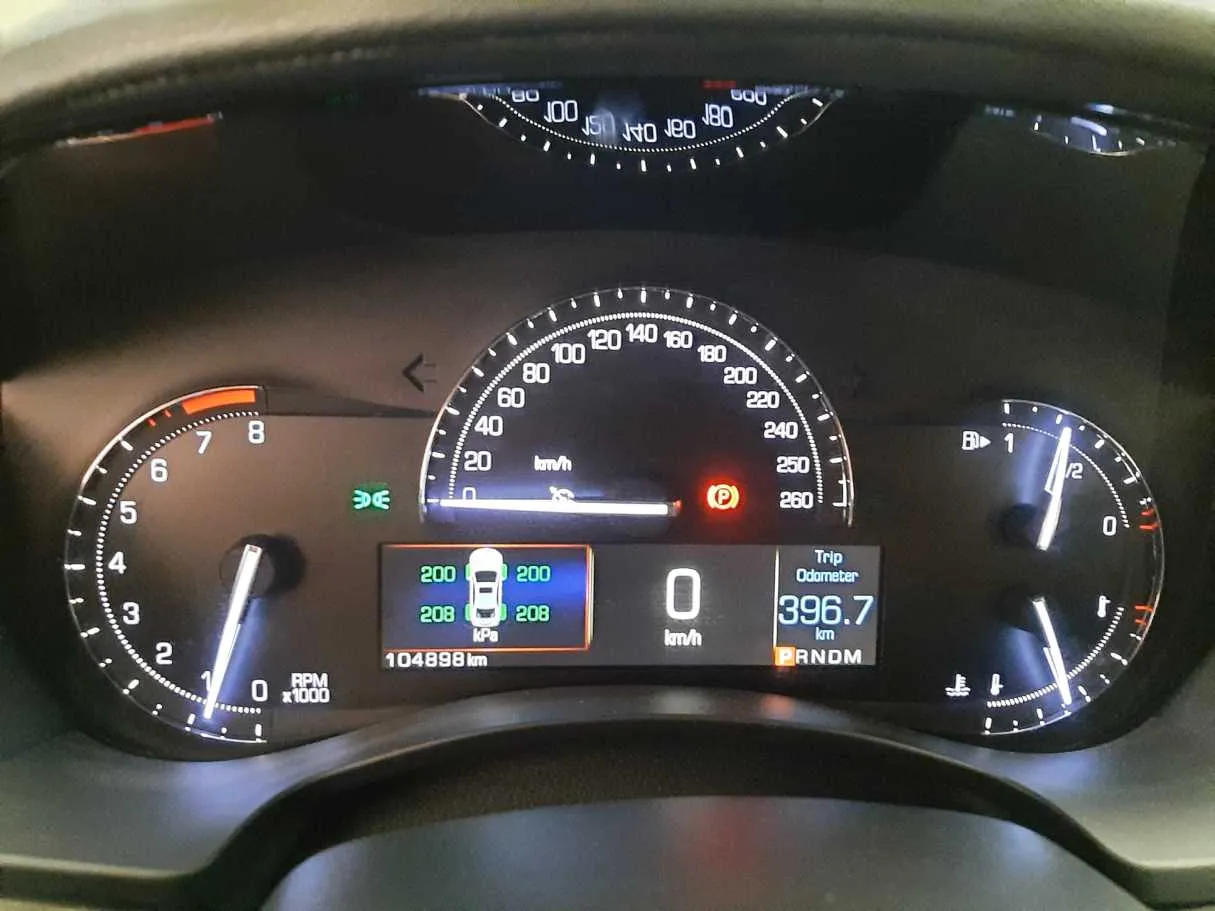 Car image 18