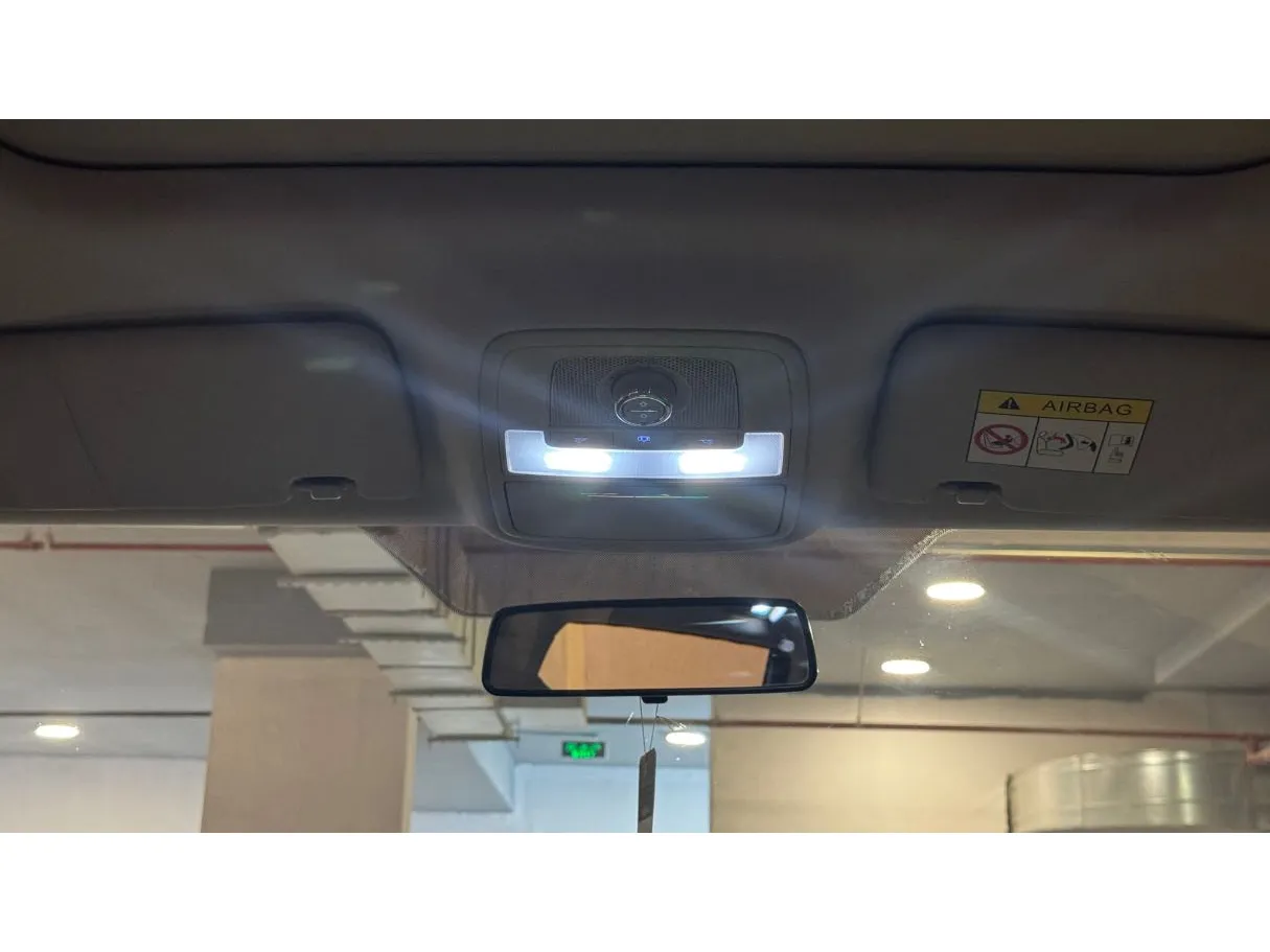 Car image 33