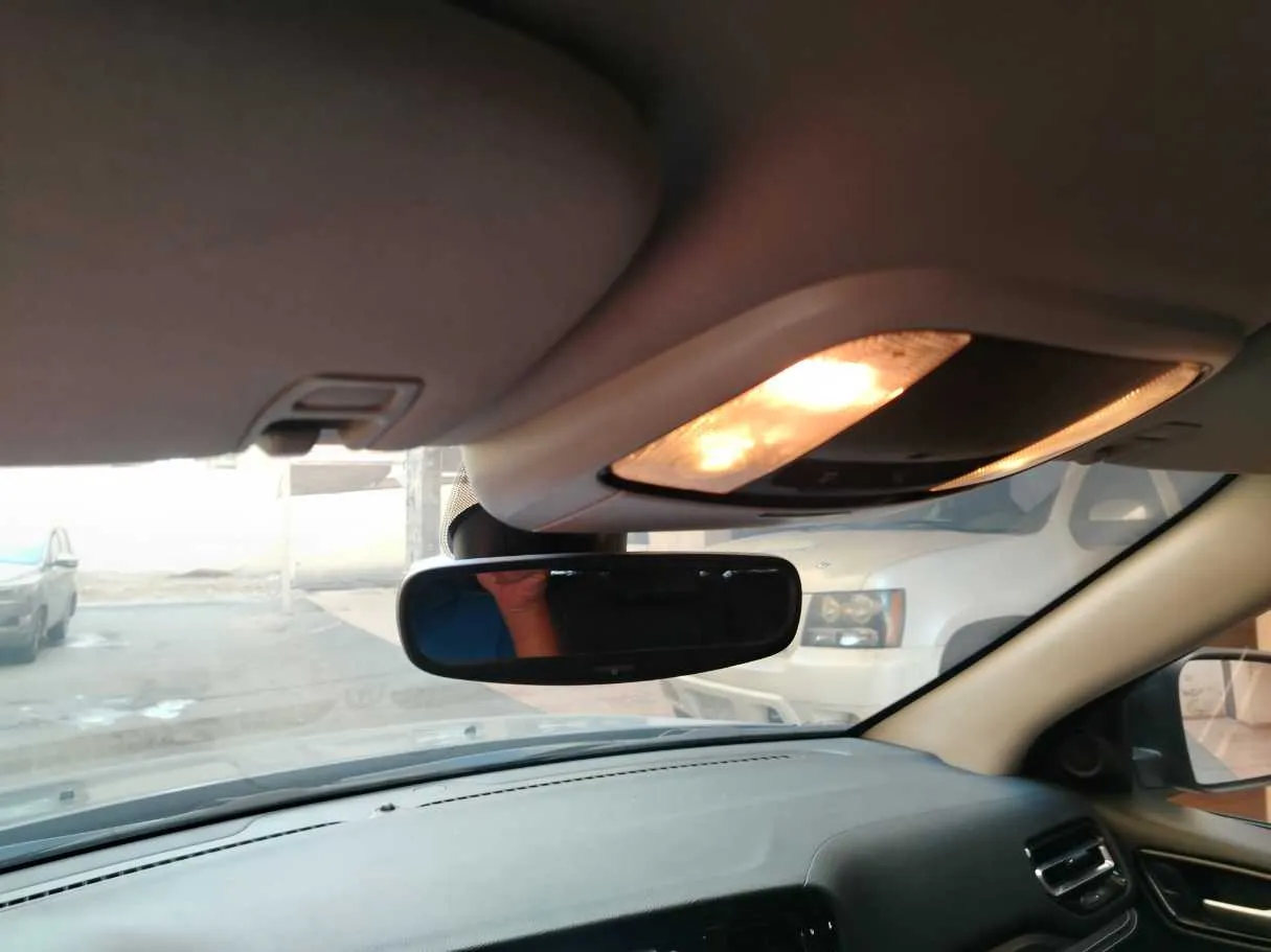 Car image 35