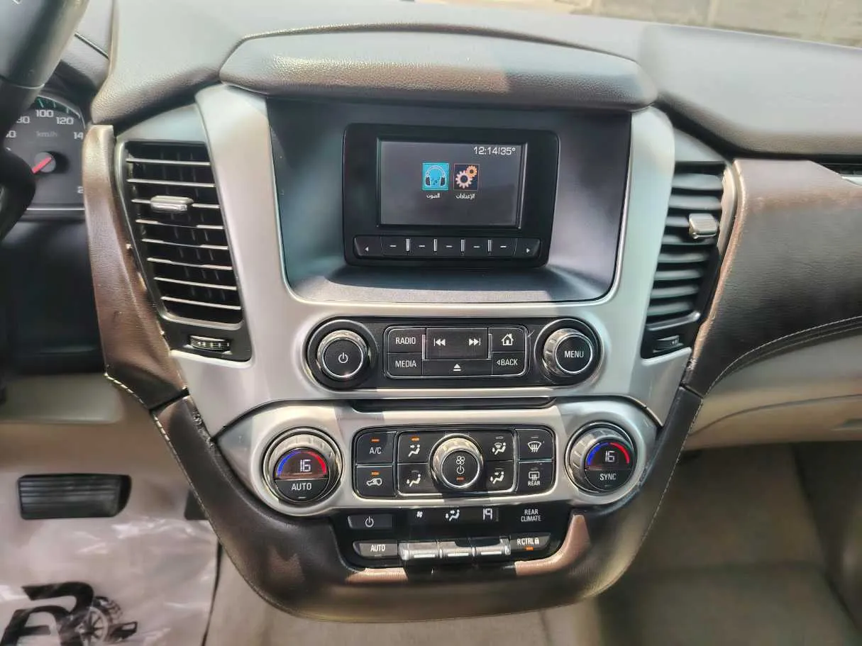 Car image 28