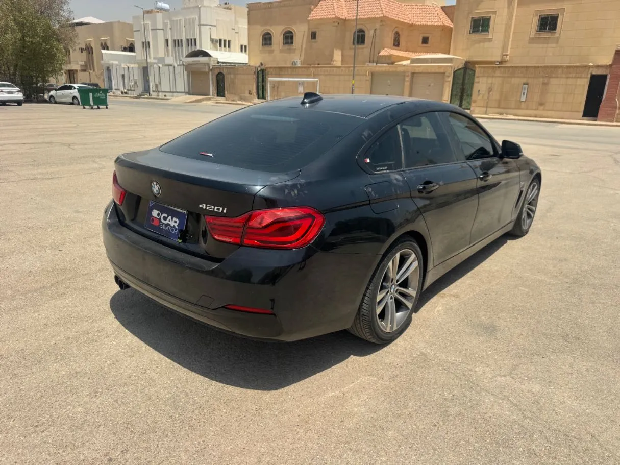 Car image 5