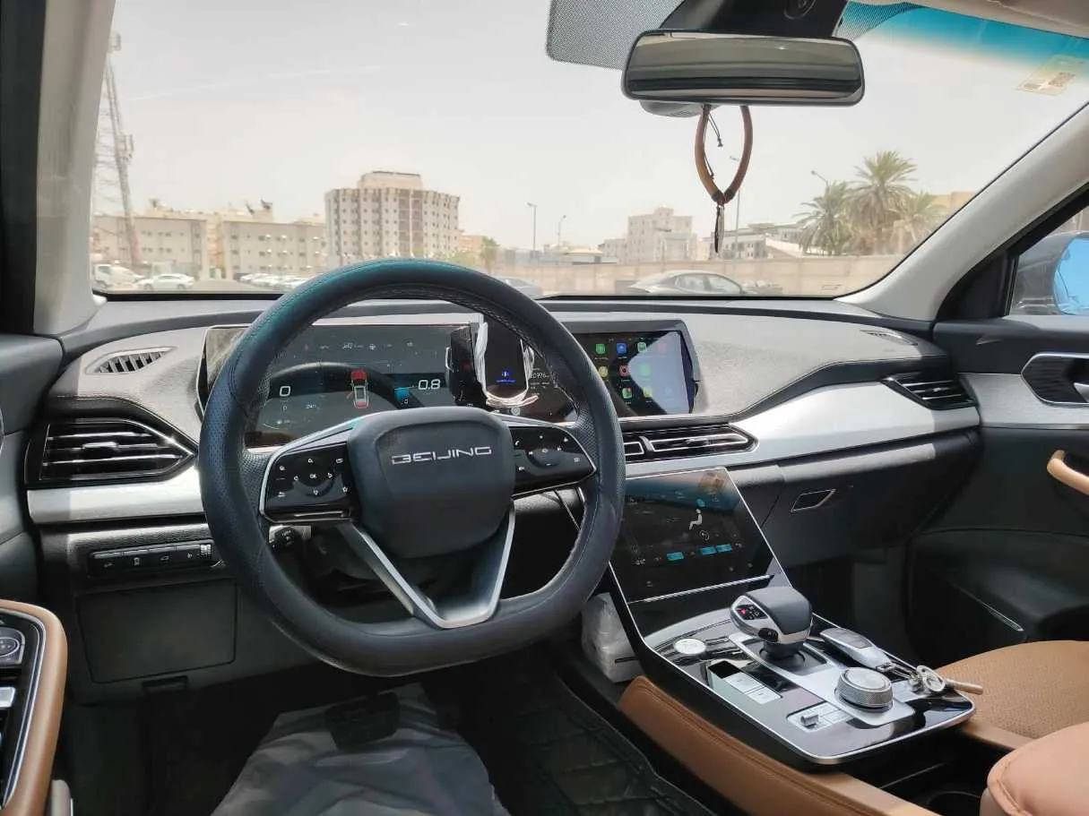 Car image 27