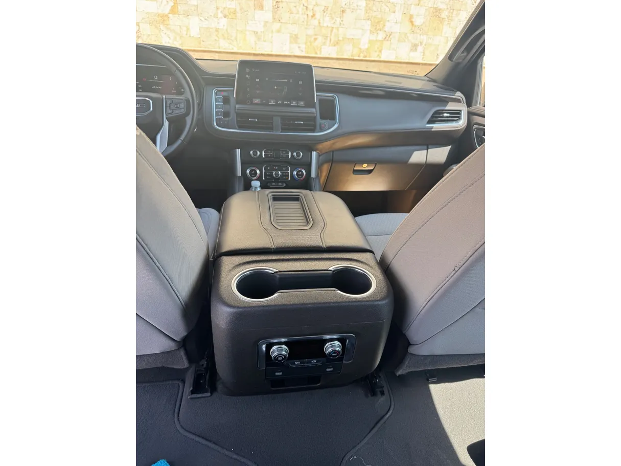 Car image 22