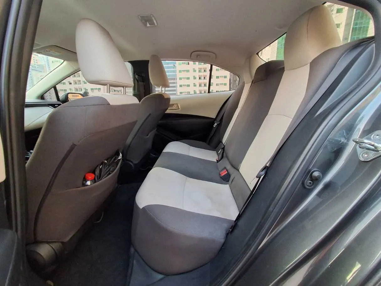 Car image 13