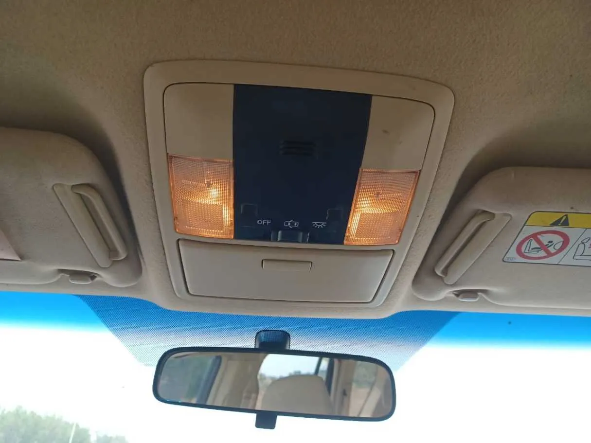 Car image 21