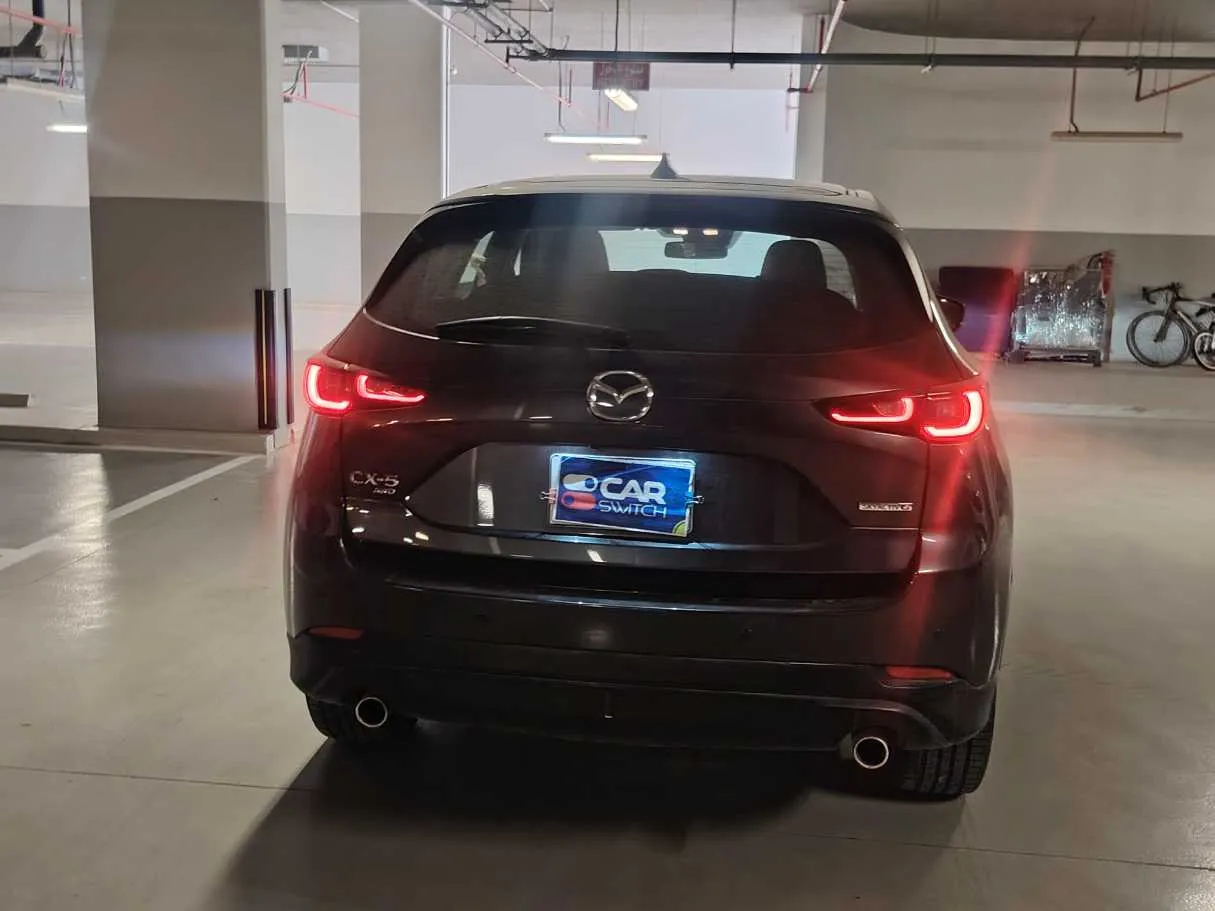 Car image 6