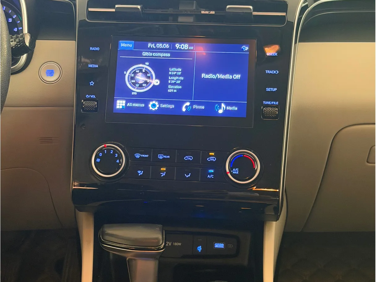 Car image 7