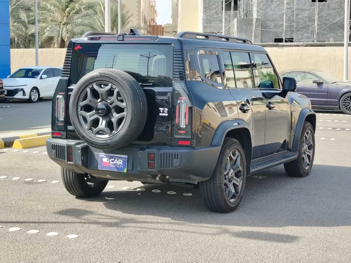 Car image 5