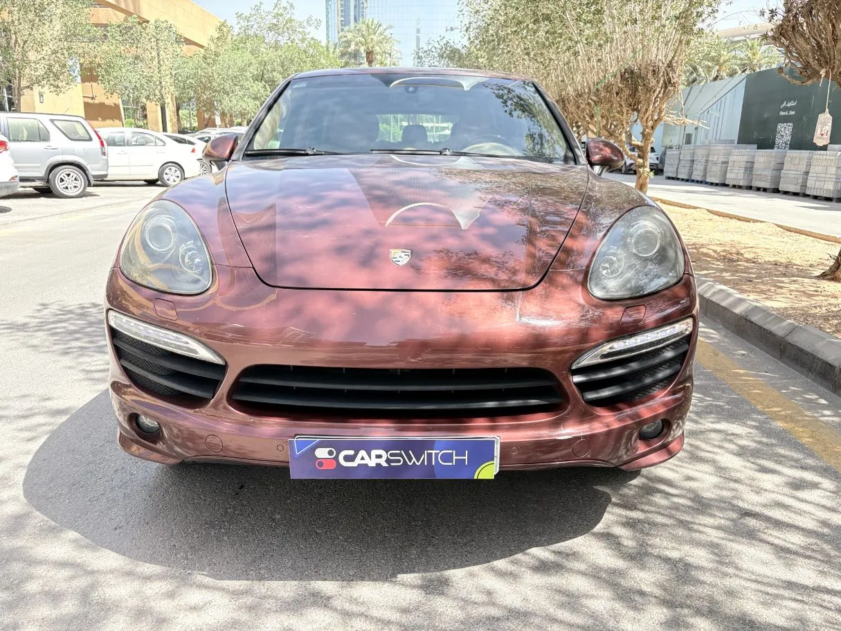 Car image 2