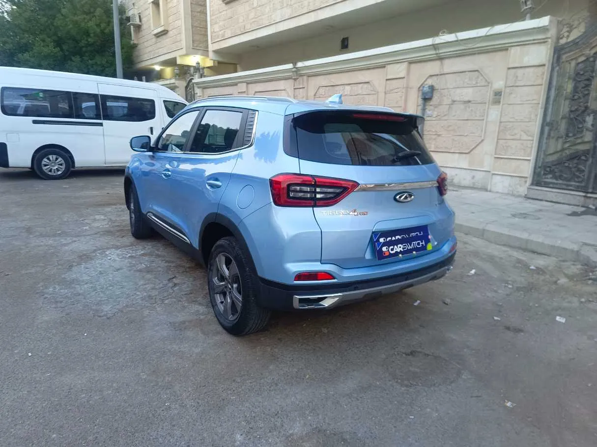 Car image 7