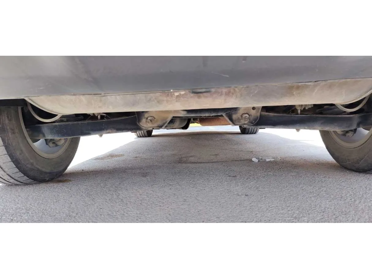 Car image 25