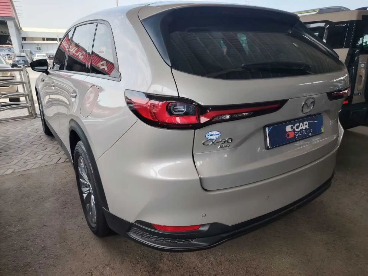 Car image 7