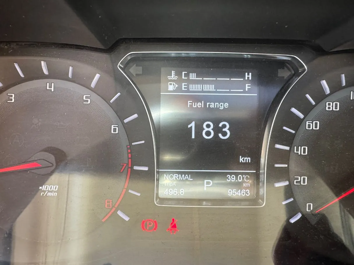Car image 18