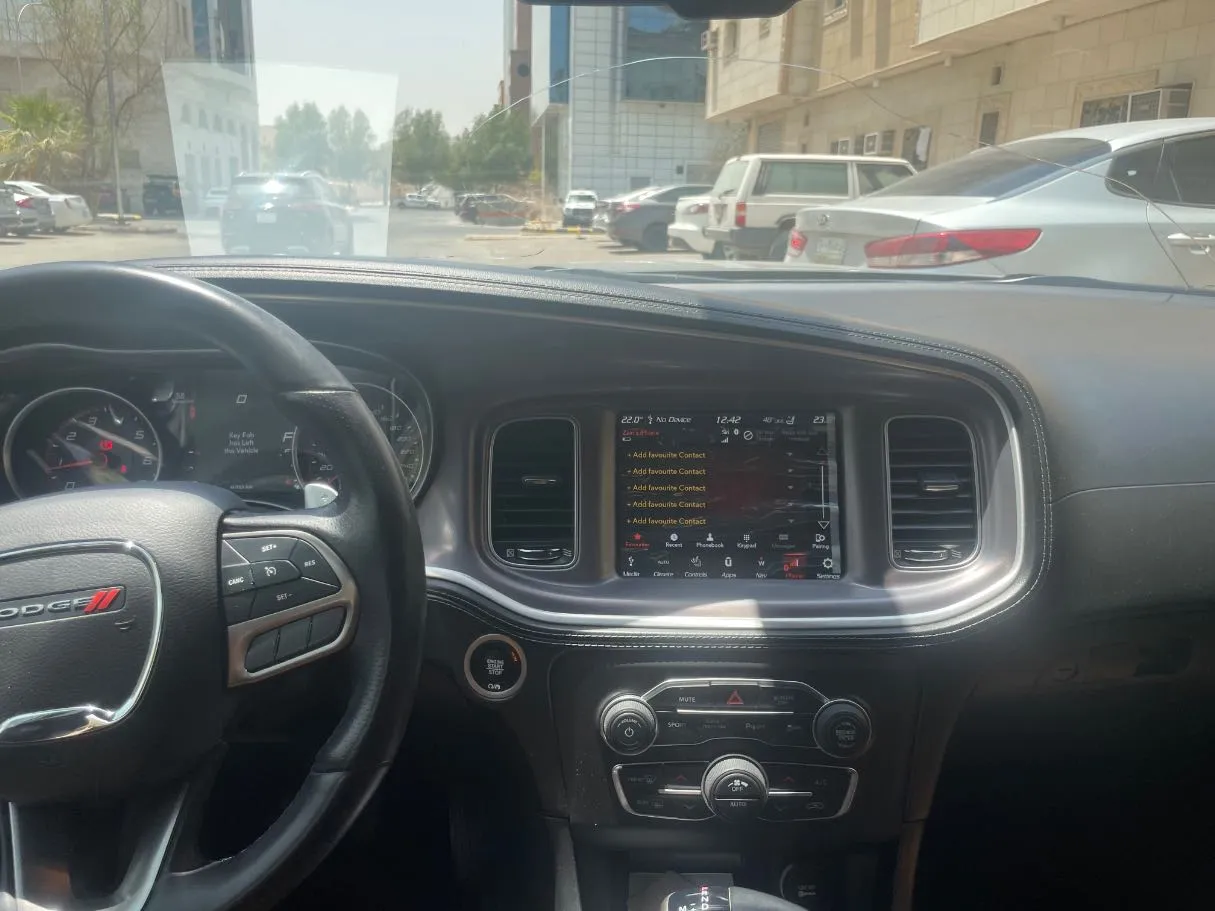 Car image 20