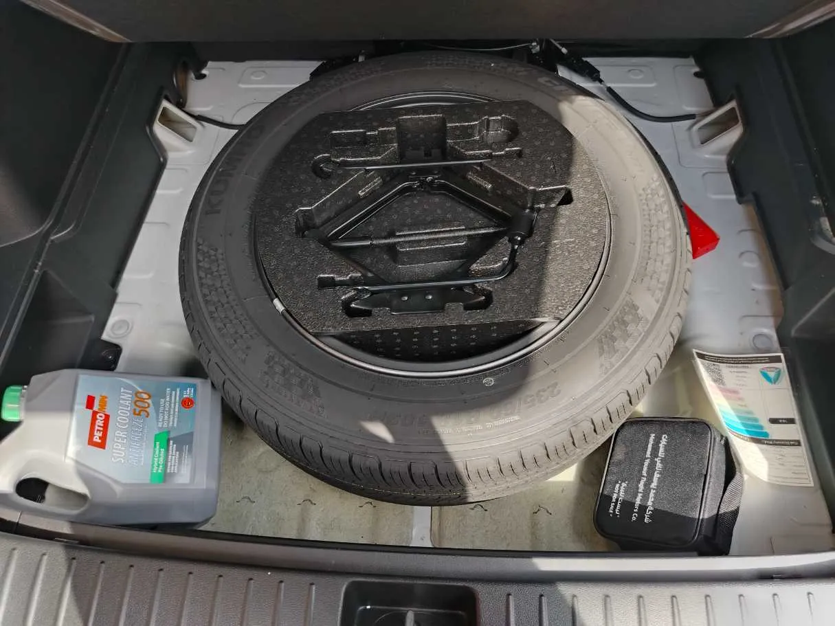 Car image 47