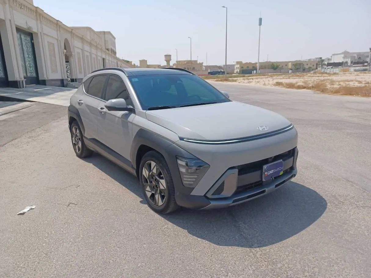 Car image 3