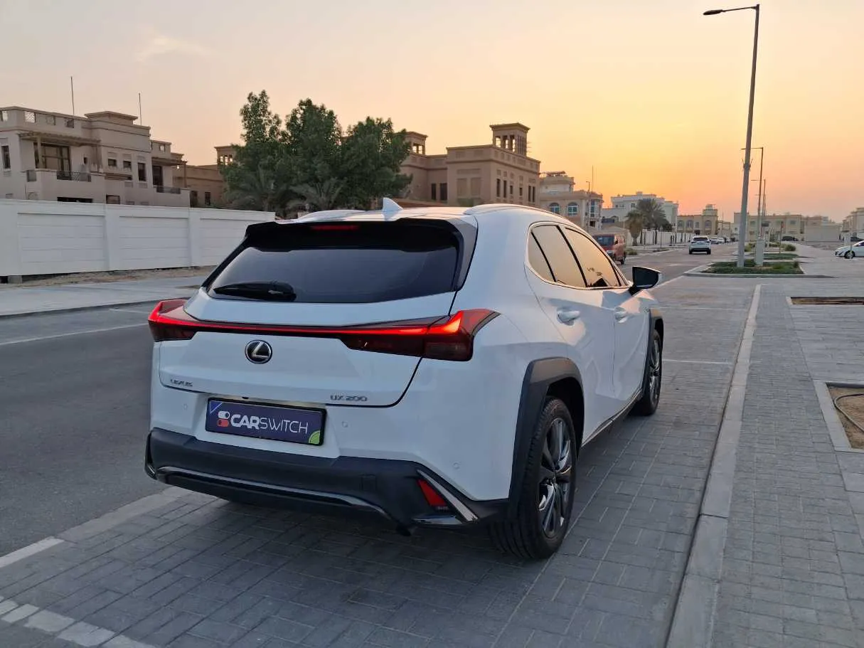 Car image 5
