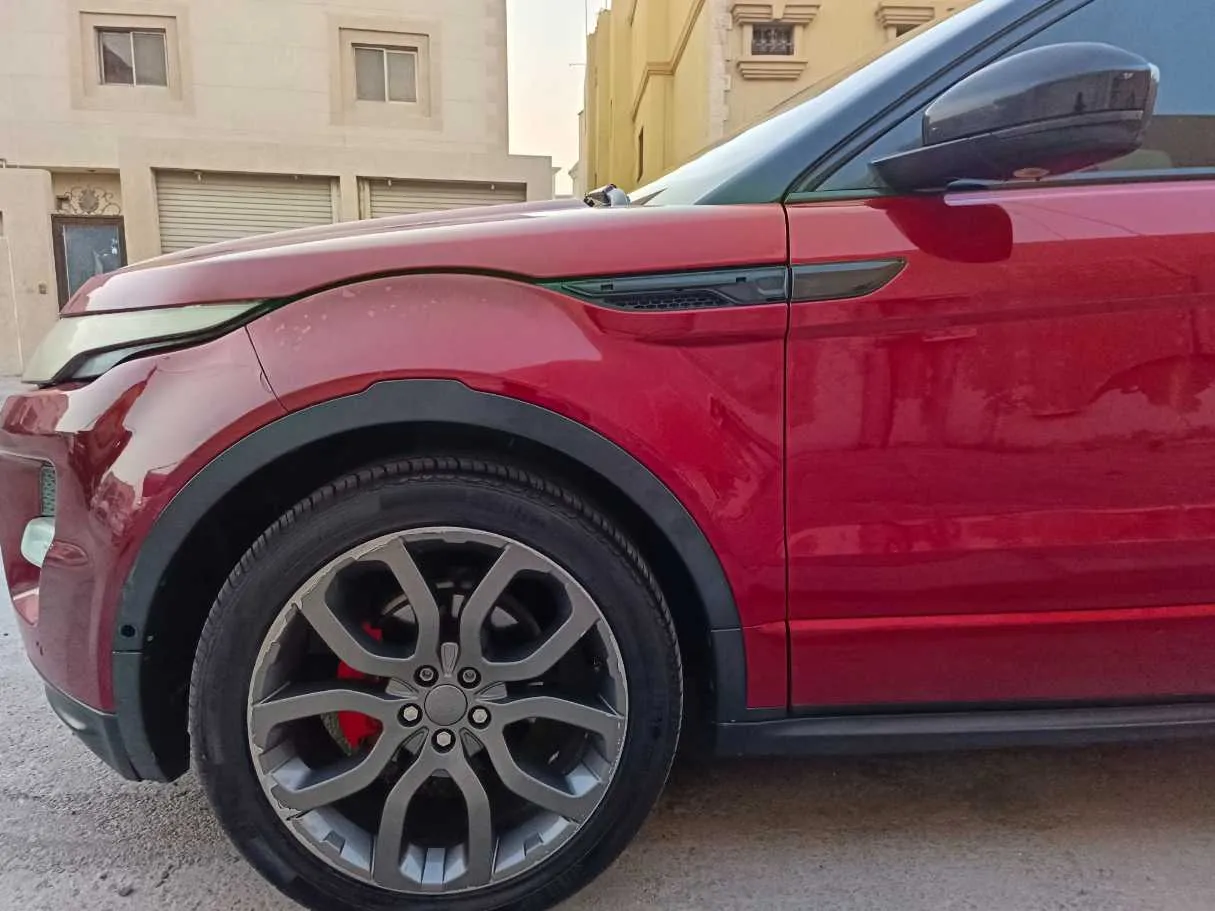 Car image 9