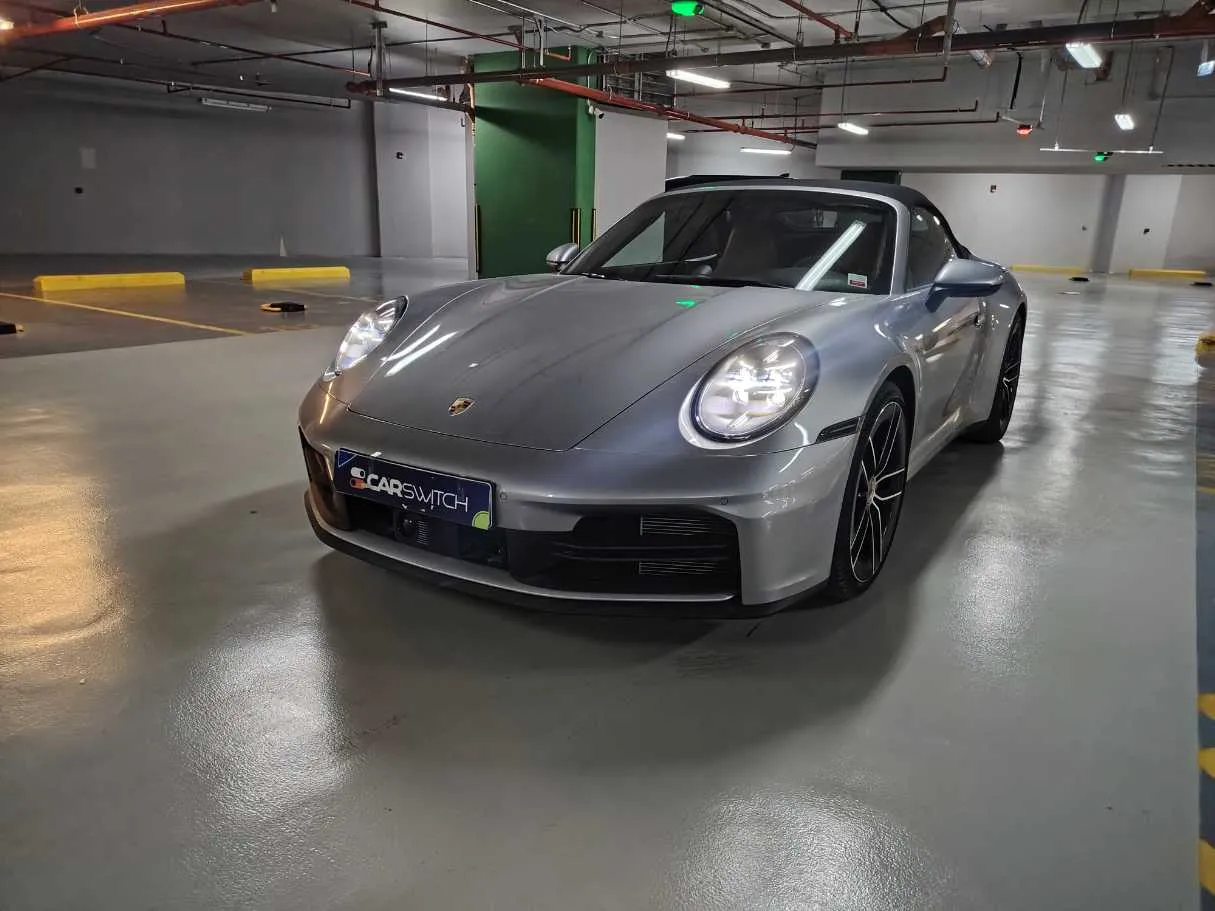 Car image 2