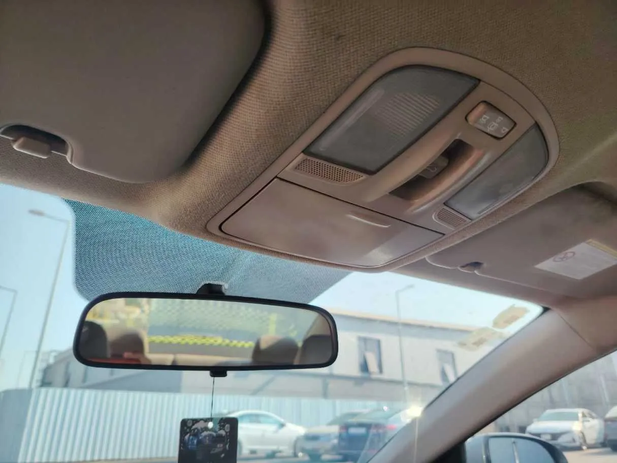 Car image 31