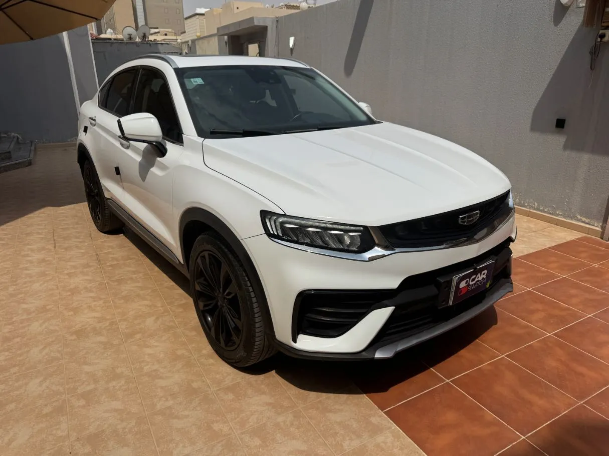 Car image 3