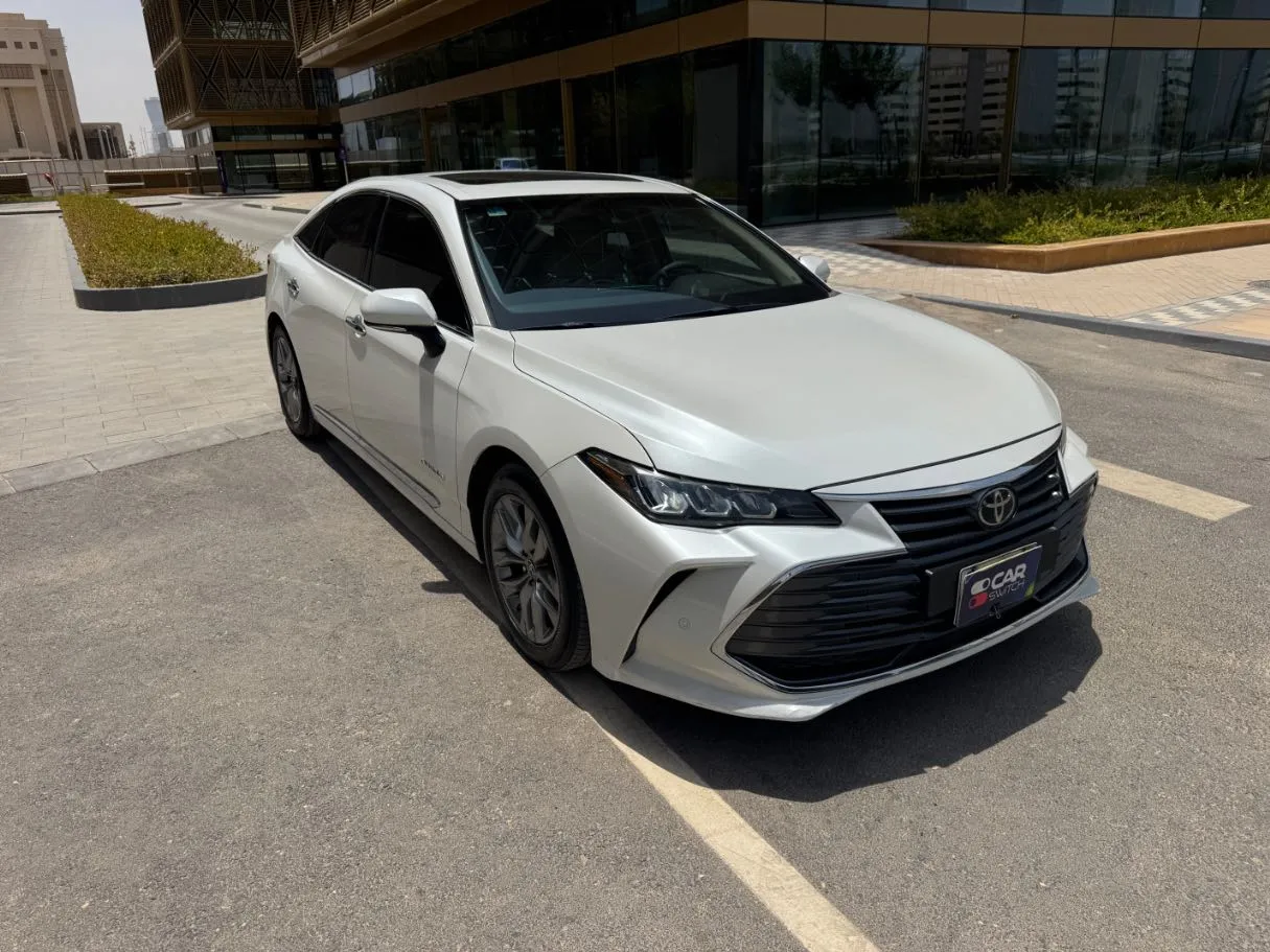 Car image 3