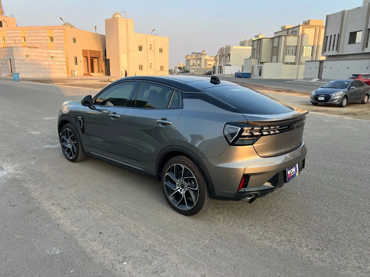 Car image 7