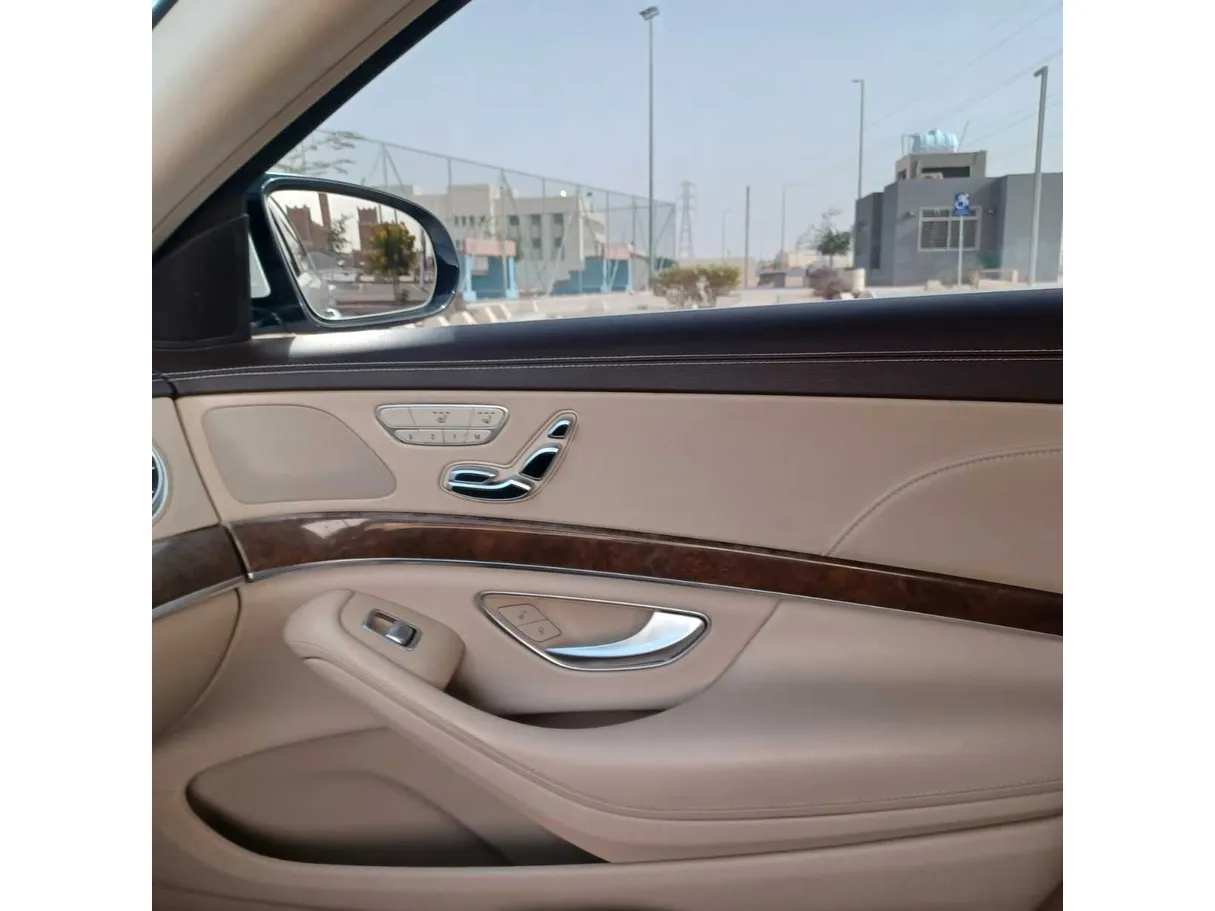 Car image 33