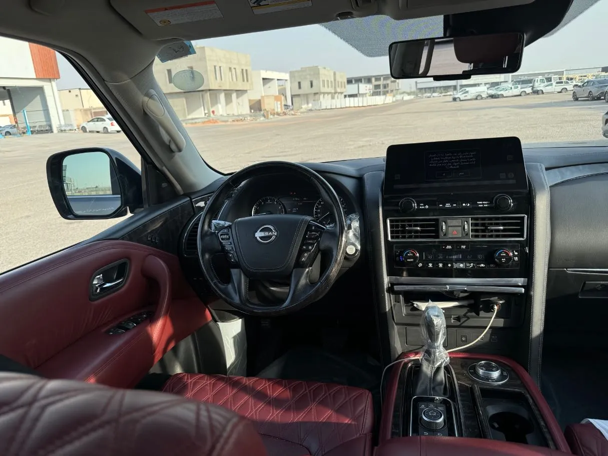 Car image 17