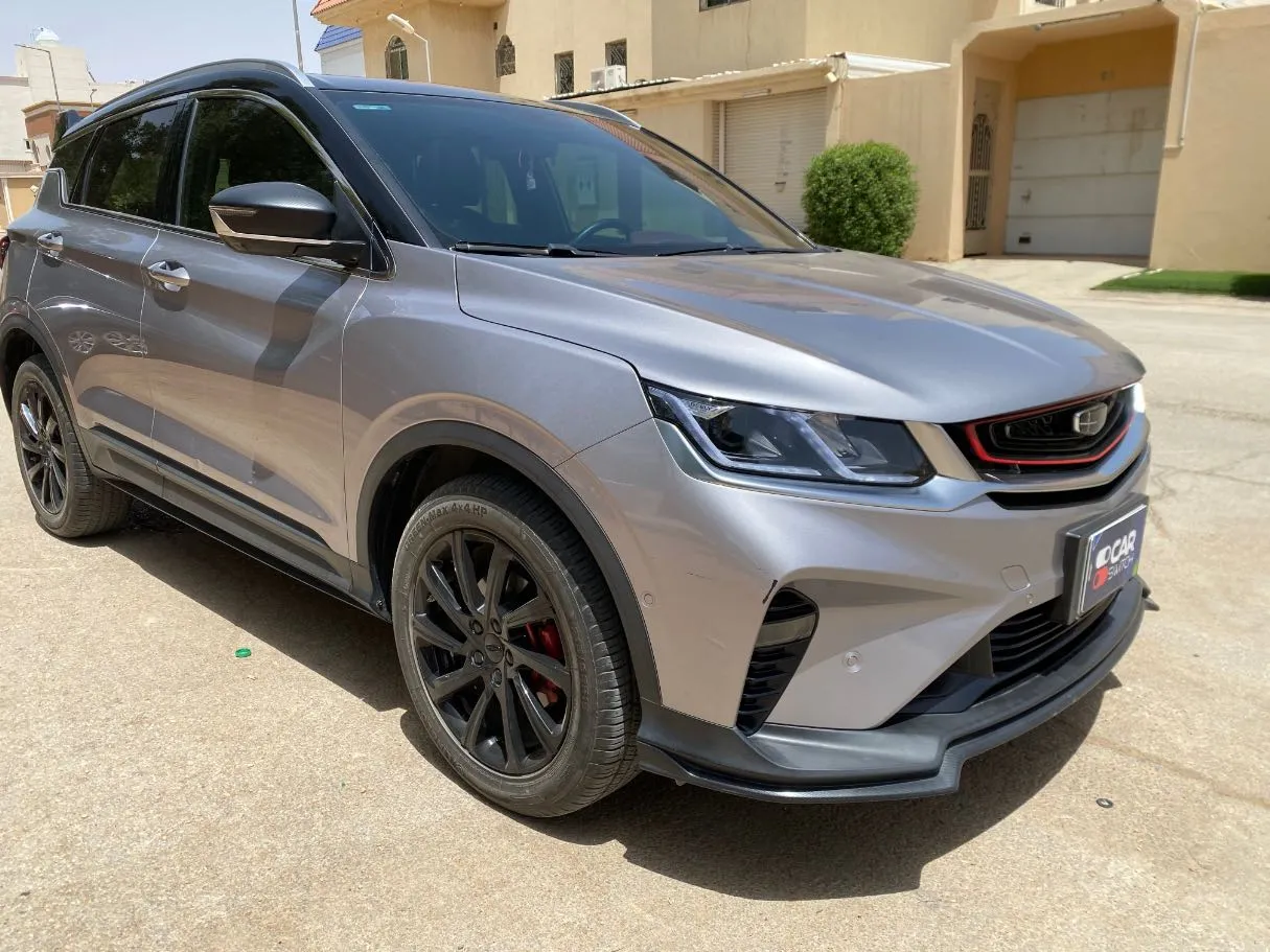 Car image 3
