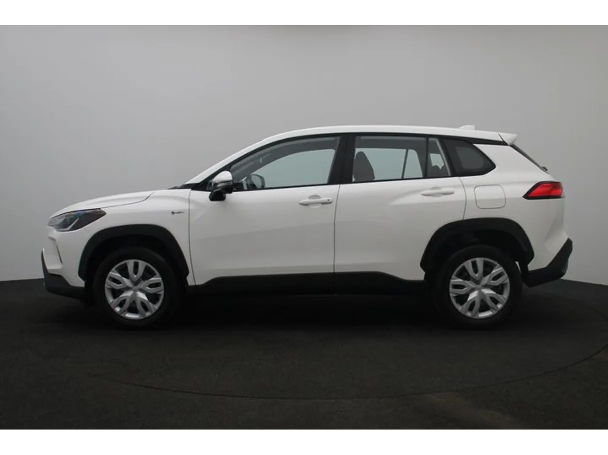 Car image 3