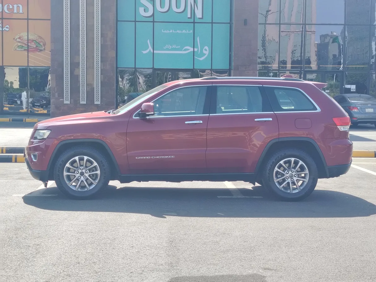 Car image 8